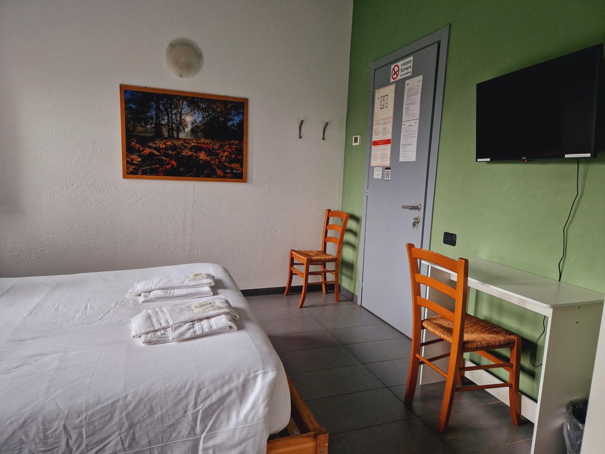 B&B E Ostello, Parco Di Monza, Cascina Costa Alta Exteriör bild